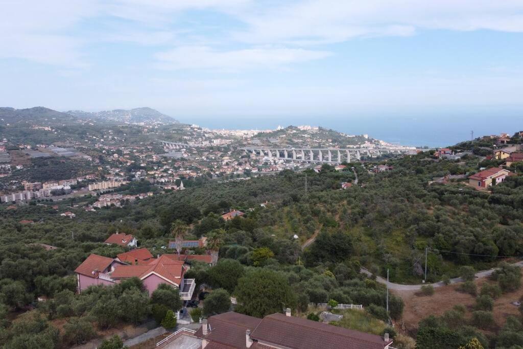 Villa Casa Solemar Imperia Exterior foto